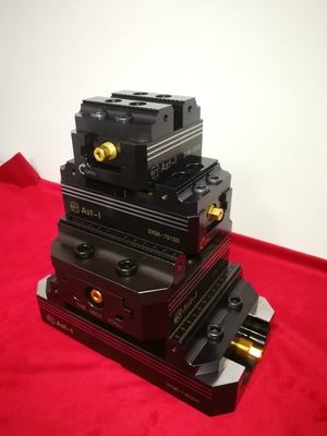 Εγχειρίδιο Black Pneumatic CNC Vertical Μάγγαινα For Cnc Cnc 3 Άξονας 4 Άξονας
