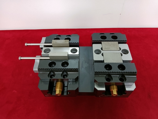 Χειροκίνητη ανταλλαγή CNC Horizontal Mill MachΣεe Μάγγαινα 0,02mm 4 Άξονας